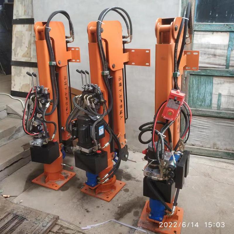 双桥区重汽蓝牌随车吊 3.2吨 国六动力强 液压驱动 农用自卸起重机